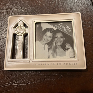 Enesco Confirmed in Christ picture frame Holds a 4" x 4" photo.‎ NWOT